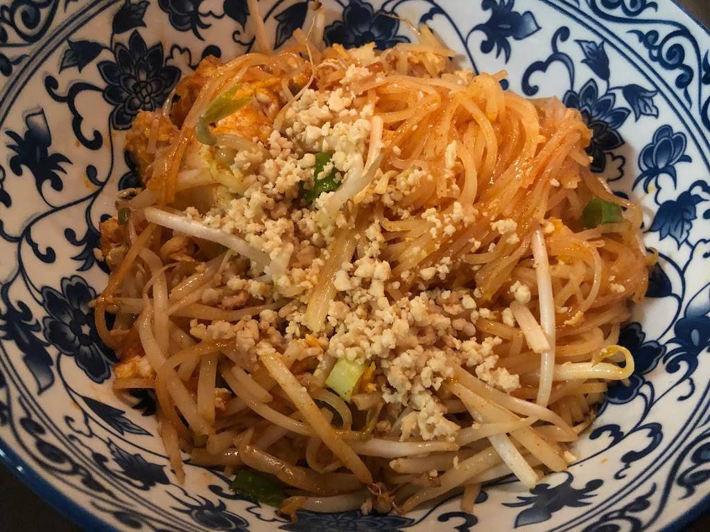 Banh Thai Restaurant | restaurant | 4730 Boul Gene-H.-Kruger, Trois-Rivières, QC G9A 4N1, Canada | 8198402833 OR +1 819-840-2833