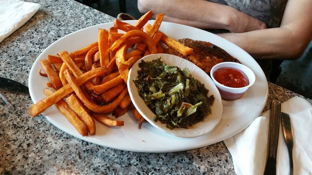 Lolas | restaurant | 1220 N Town Center Dr, Las Vegas, NV 89144, USA | 7028715652 OR +1 702-871-5652