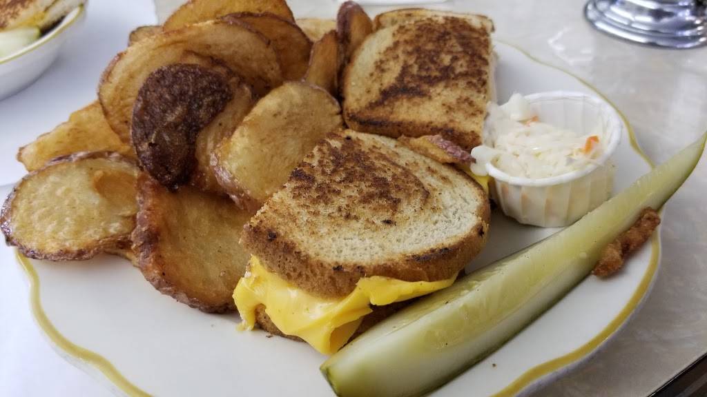 Hildebrandts | restaurant | 84 Hillside Avenue, Williston Park, NY 11596, USA | 5167410608 OR +1 516-741-0608