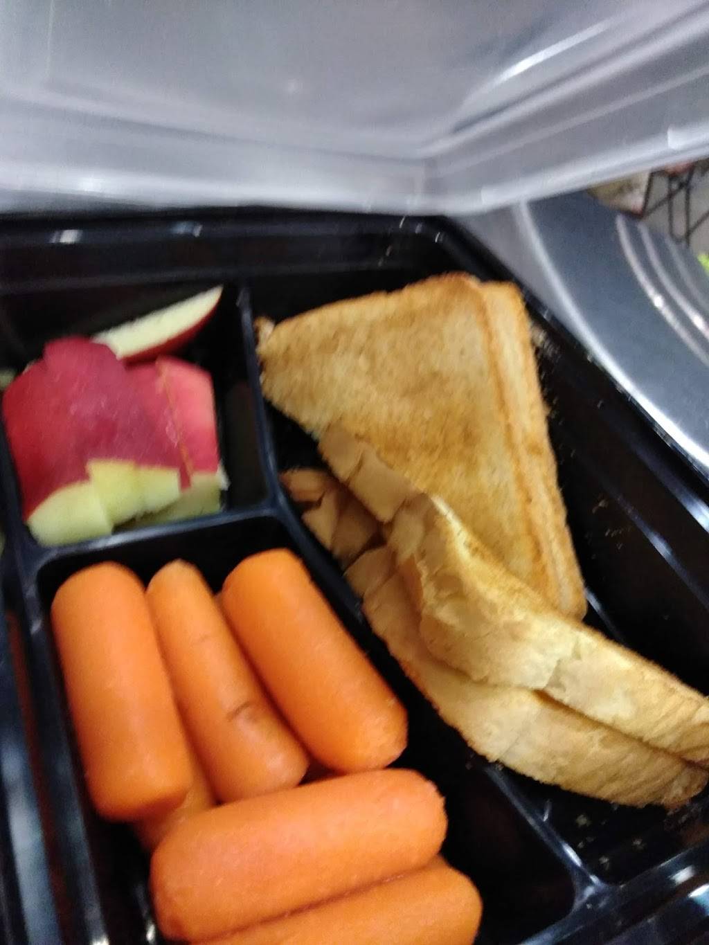 Which Wich Superior Sandwiches | restaurant | 1220 Shaw Ave #105, Clovis, CA 93612, USA | 5594240098 OR +1 559-424-0098