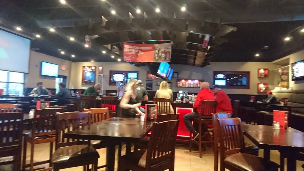 Shoeless Joes Sports Grill | restaurant | 1110 Brookdale Ave, Cornwall, ON K6J 4P4, Canada | 6139356410 OR +1 613-935-6410