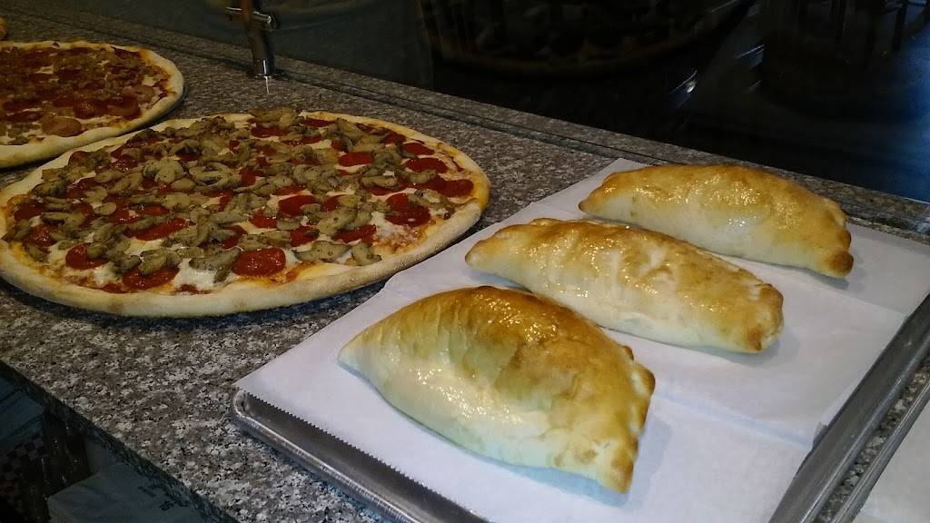 Dinos Live | restaurant | 2707 Race St #117zip, Fort Worth, TX 76111, USA | 8172222608 OR +1 817-222-2608