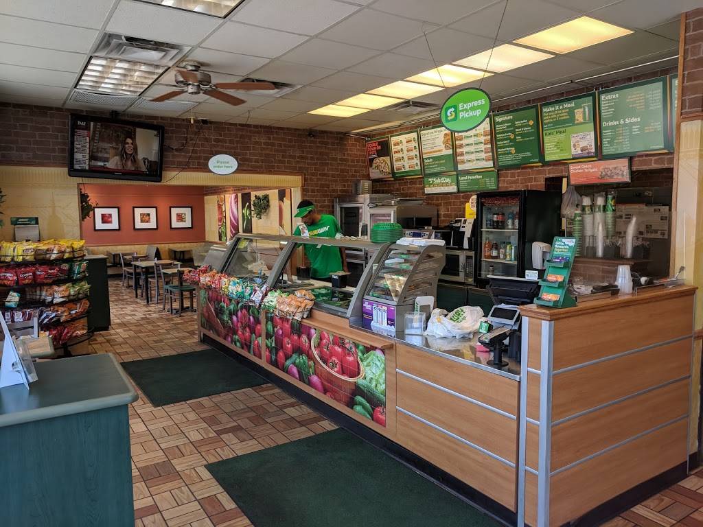 Subway | meal takeaway | 4100 E Colfax Ave, Denver, CO 80220, USA | 3033225110 OR +1 303-322-5110