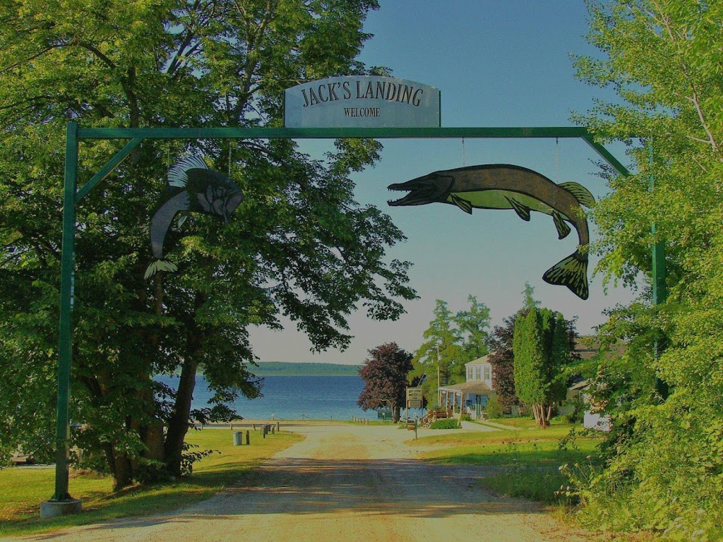 Jacks Landing | restaurant | 20836 Tennis Rd, Hillman, MI 49746, USA | 9897424370 OR +1 989-742-4370
