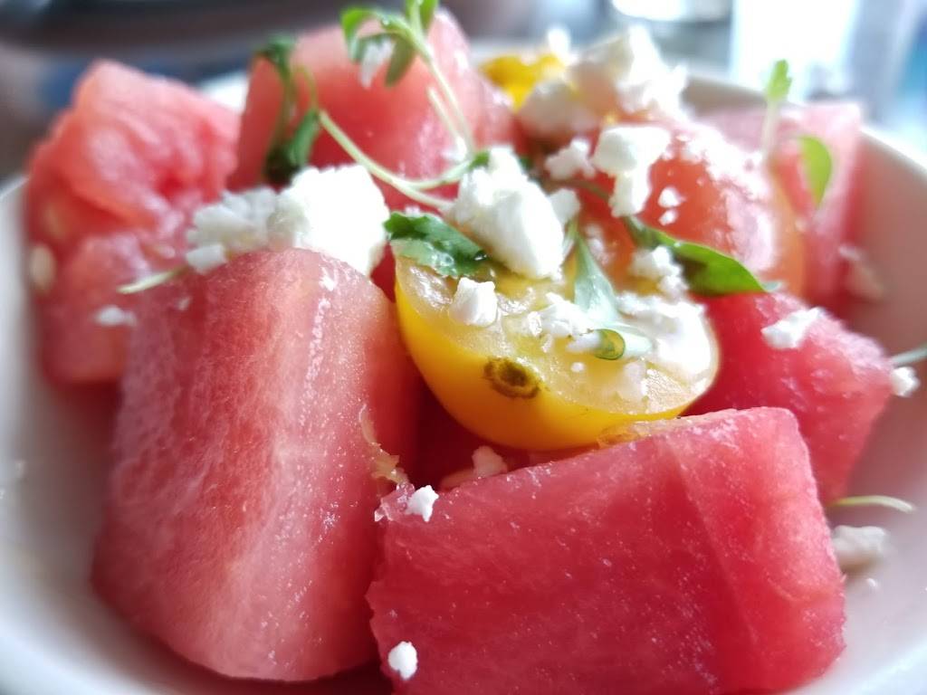 Serengeti Overlook Resturant And Pub | restaurant | 10165 McKinley Dr, Tampa, FL 33612, USA | 8138844386 OR +1 813-884-4386