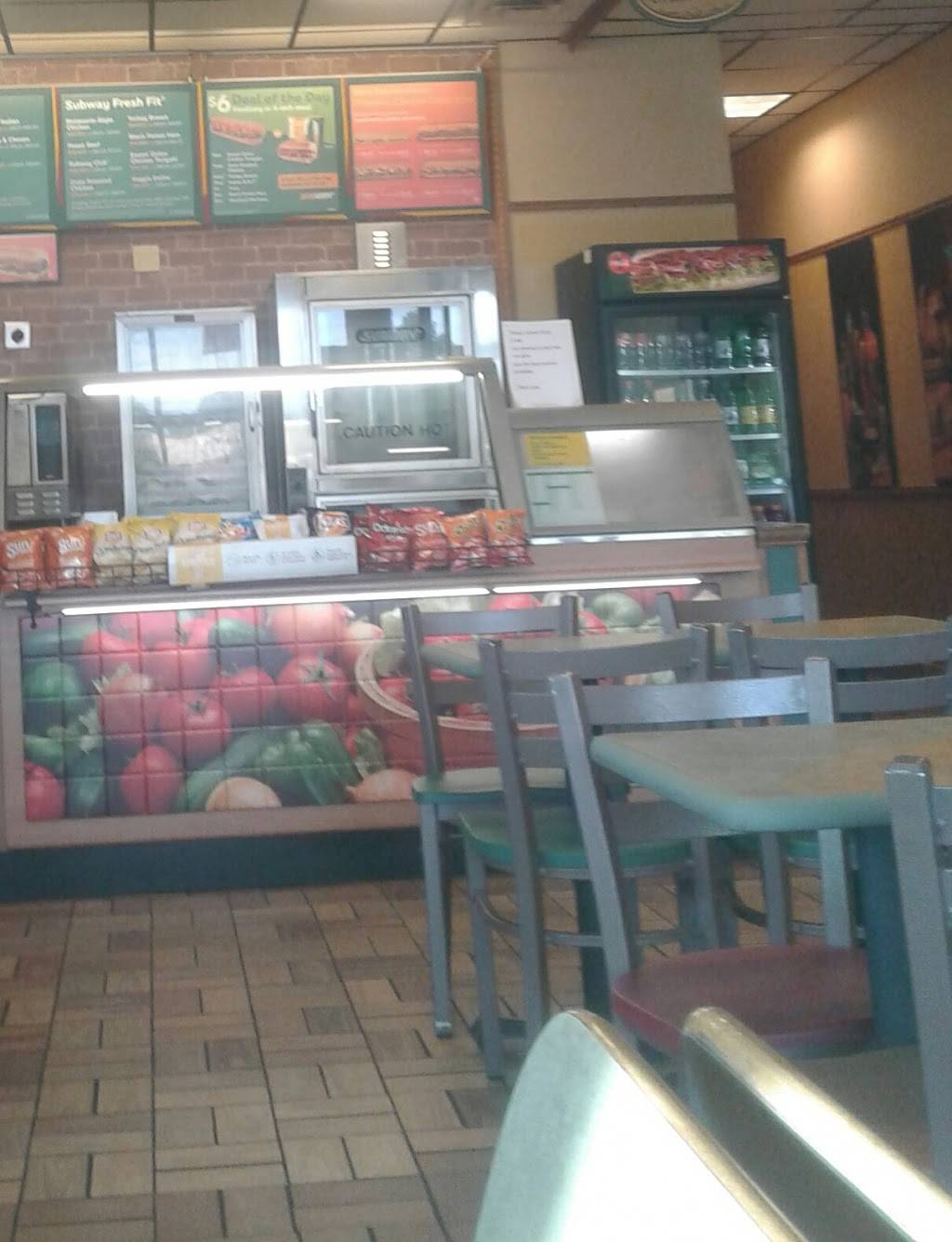 Subway | restaurant | 700 W 4th St, Adel, GA 31620, USA | 2298962430 OR +1 229-896-2430