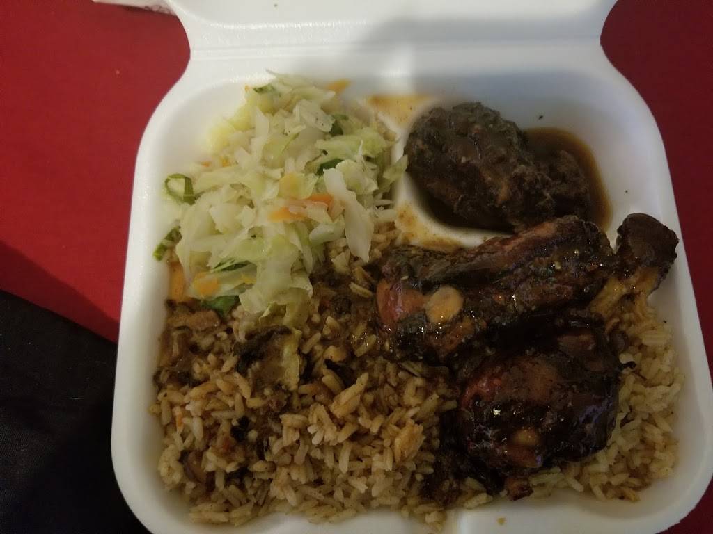 Aunty Vannie Fish Pot | restaurant | 6067 Covington Hwy, Decatur, GA 30035, USA | 7709876888 OR +1 770-987-6888