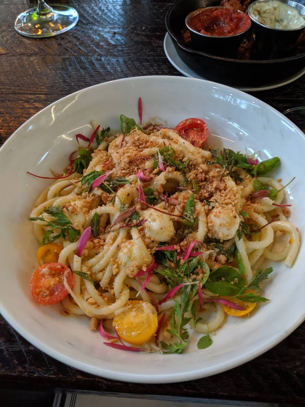 Louies Wine Dive Nashville | restaurant | 101 17th Ave S, Nashville, TN 37203, USA | 6158669172 OR +1 615-866-9172