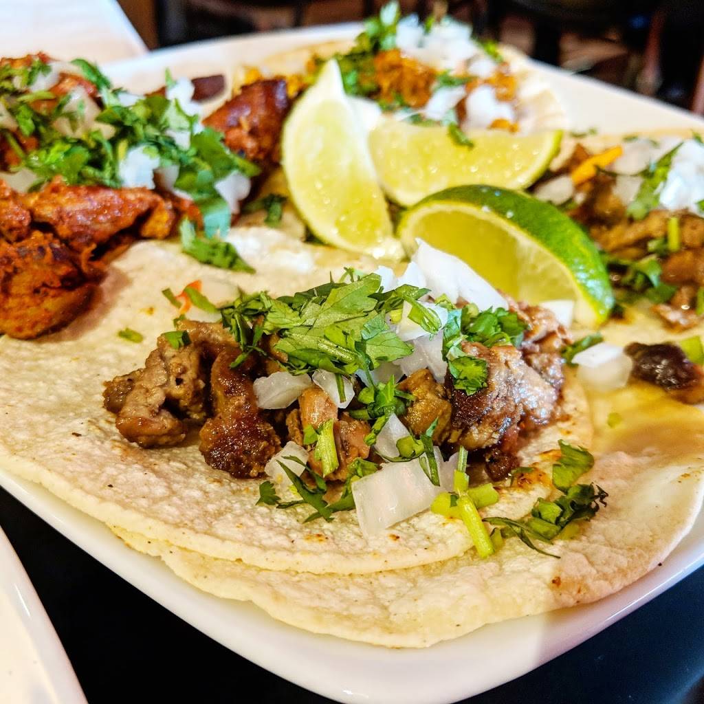 Señor Lopez Restaurant | restaurant | 7146 Michigan Ave, Detroit, MI 48210, USA | 3135510685 OR +1 313-551-0685