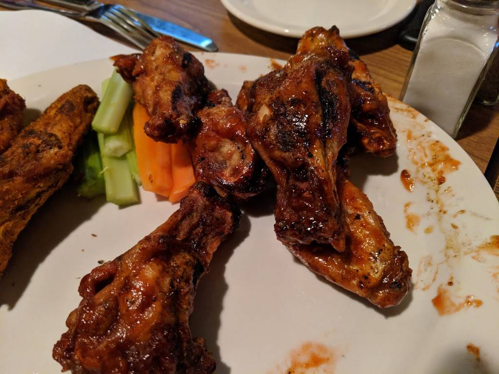 Snyder Bar and Grill | restaurant | 2067 Kensington Ave, Amherst, NY 14226, USA | 7168394846 OR +1 716-839-4846