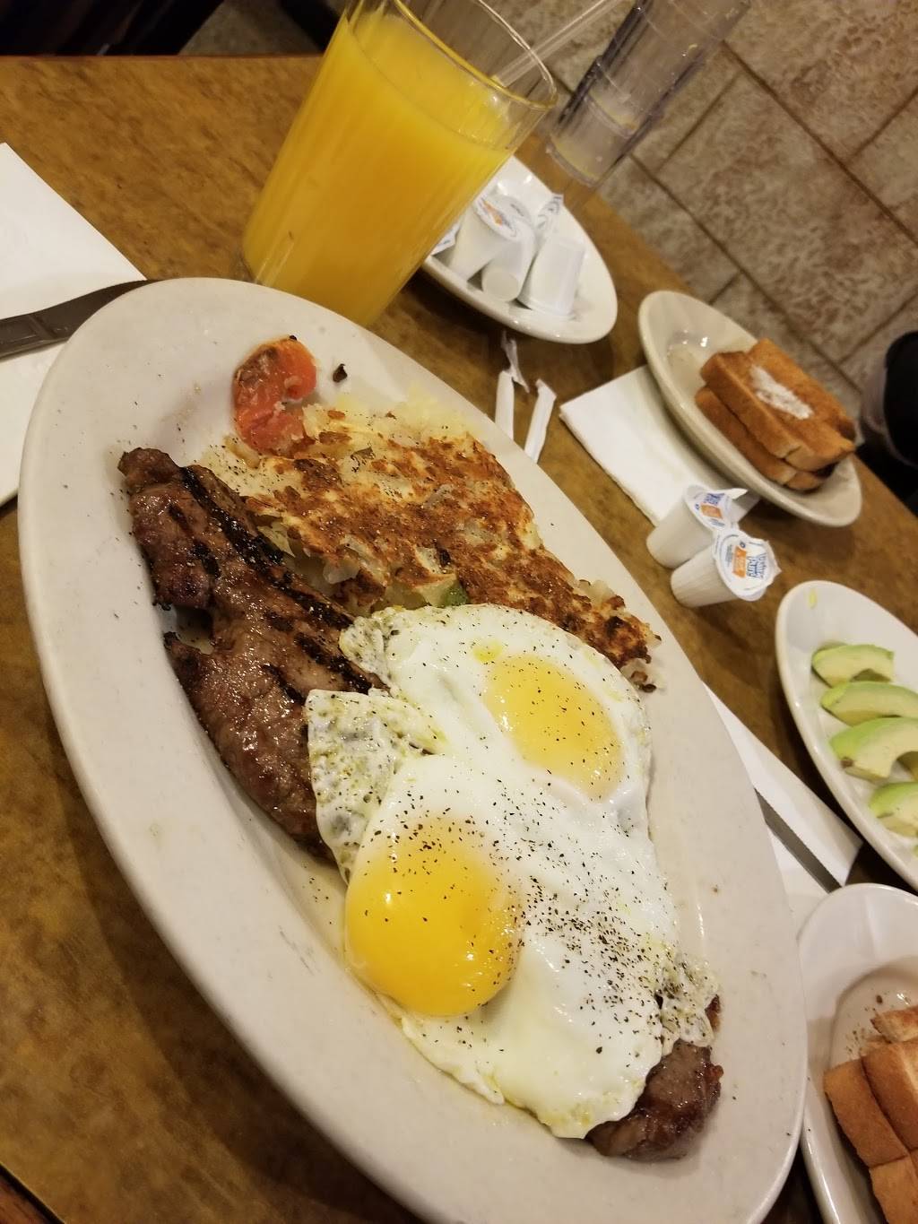 Royal | meal takeaway | 7609 5th Ave, Brooklyn, NY 11209, USA | 7182809813 OR +1 718-280-9813