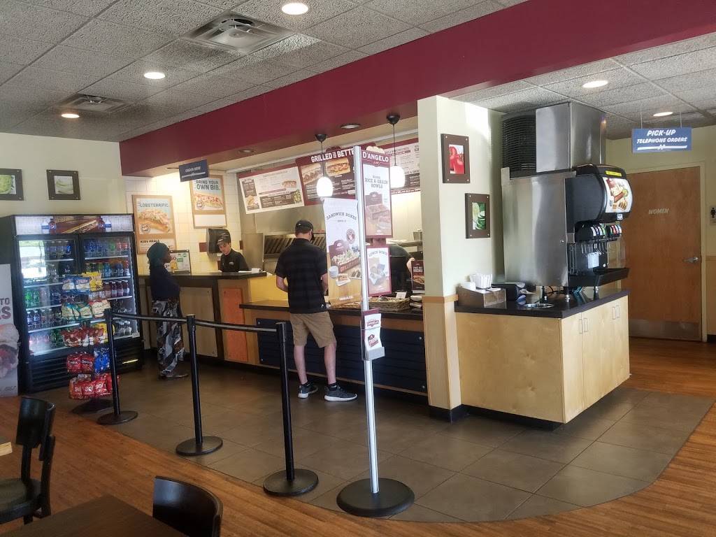 DAngelo Grilled Sandwiches | restaurant | 213 Center St, Auburn, ME 04210, USA | 2077836334 OR +1 207-783-6334