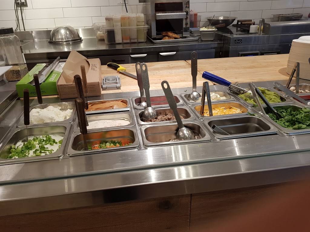 fresh&co | restaurant | 1381 Ave of the Americas, New York, NY 10019, USA | 2128737374 OR +1 212-873-7374