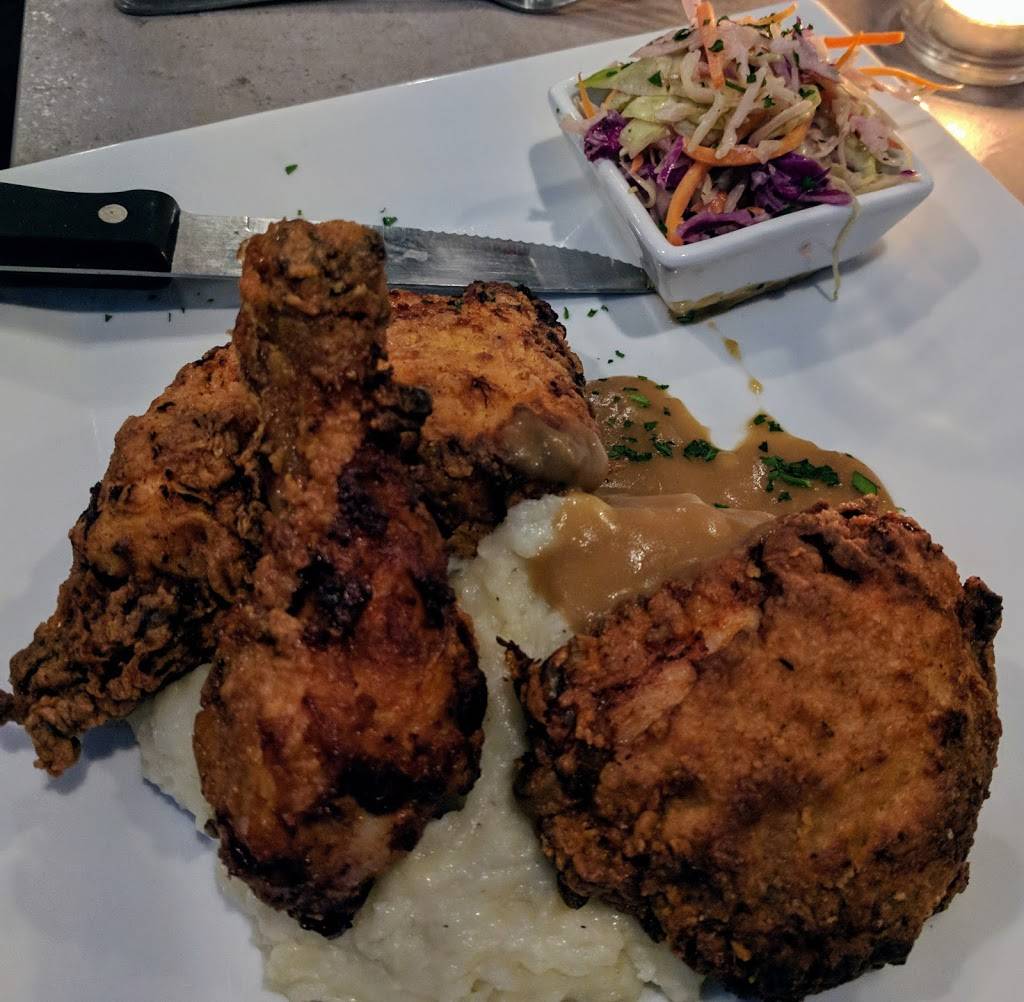 Blue Goose | restaurant | 411 W Main St, Patchogue, NY 11772, USA | 6316276677 OR +1 631-627-6677