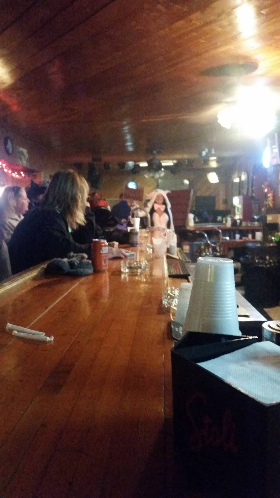 D Js Place | restaurant | 203 N Main St, Milan, IN 47031, USA | 8126549206 OR +1 812-654-9206