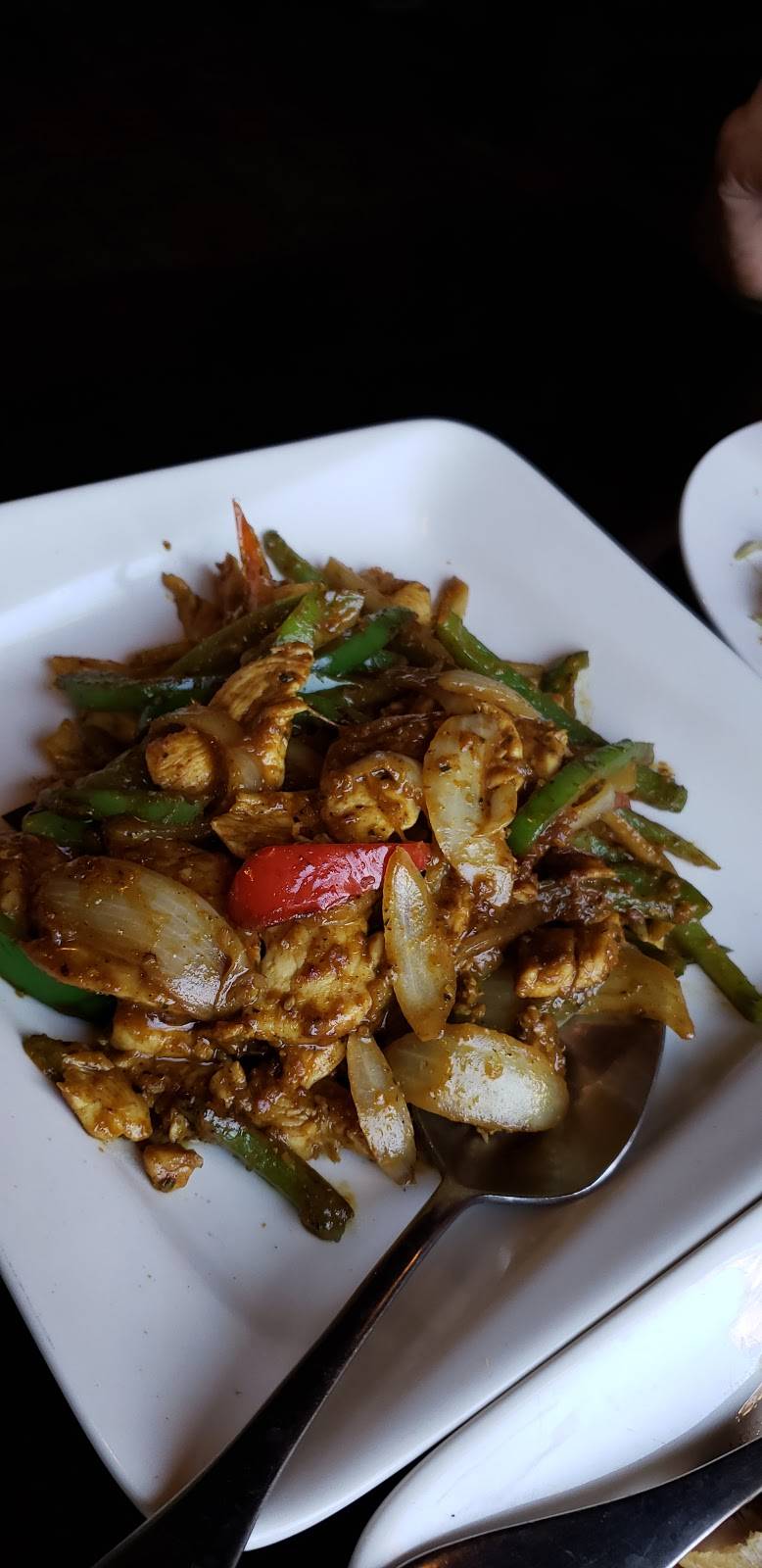 Angkor Asian Bistro and Bar | restaurant | 1568 E Champlain Dr #105, Fresno, CA 93720, USA | 5594922344 OR +1 559-492-2344