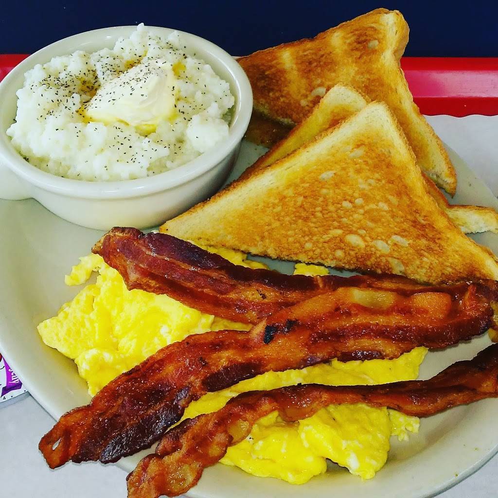 Bravos Char Burgers Bakersfield | restaurant | 701 Chester Ave, Bakersfield, CA 93301, USA | 6613255586 OR +1 661-325-5586