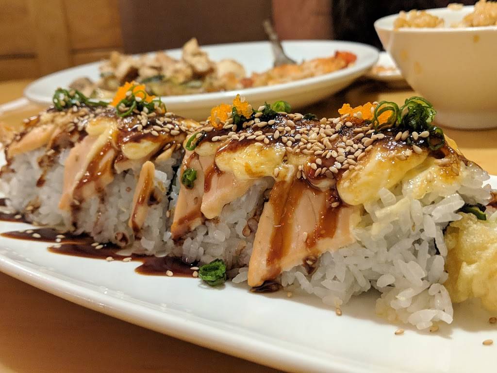 Benihana | restaurant | 1985 W Big Beaver Rd, Troy, MI 48084, USA | 2486496340 OR +1 248-649-6340