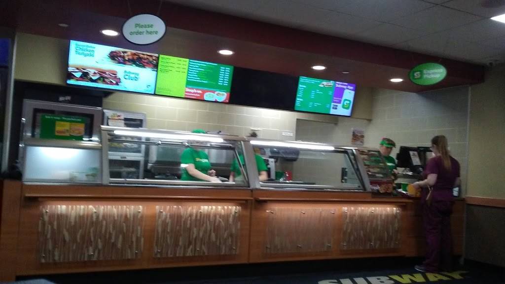 Subway | restaurant | 2333 Biddle Ave, Wyandotte, MI 48192, USA | 7342509175 OR +1 734-250-9175