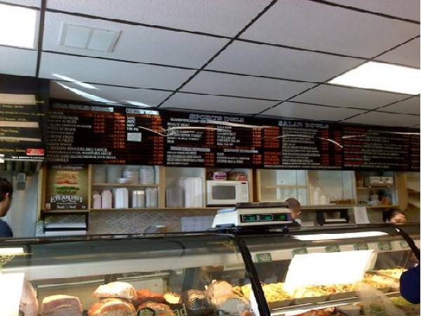 Sachem Delicatessen and Restaurant | restaurant | 134 Ronkonkoma Ave, Lake Ronkonkoma, NY 11779, USA | 6316764286 OR +1 631-676-4286