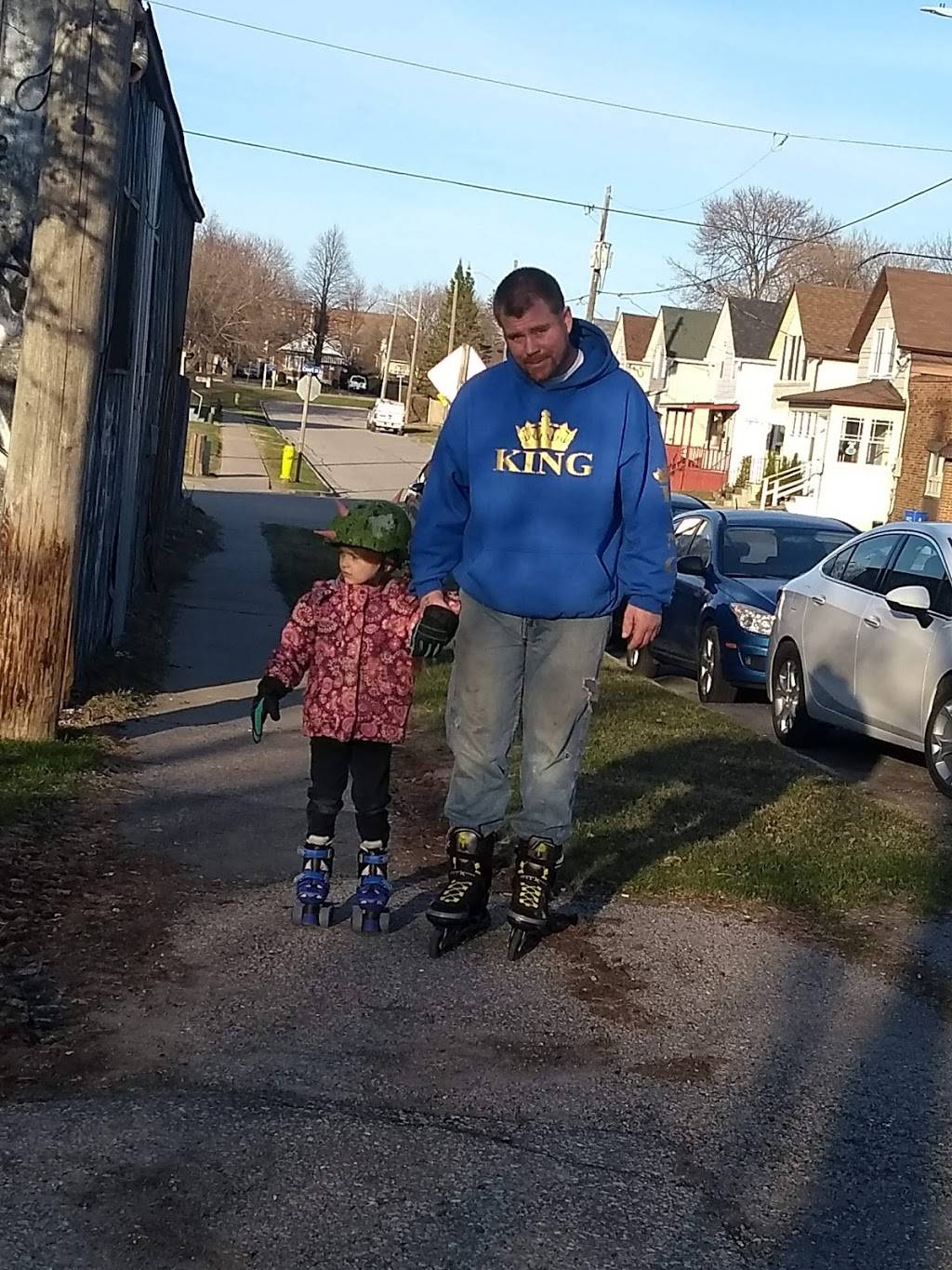 Dairy Queen Grill & Chill | restaurant | 235 Simcoe St S, Oshawa, ON L1H 4H3, Canada | 9055769693 OR +1 905-576-9693