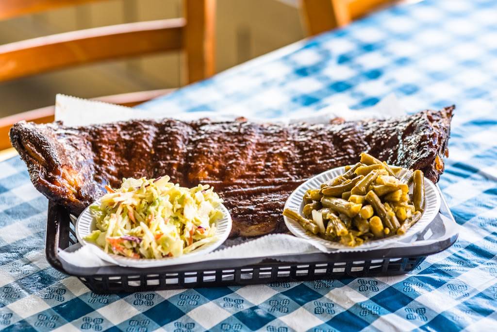 Blue Ridge BBQ & Catering | restaurant | 21700 Timberlake Rd, Lynchburg, VA 24502, USA | 4342661223 OR +1 434-266-1223