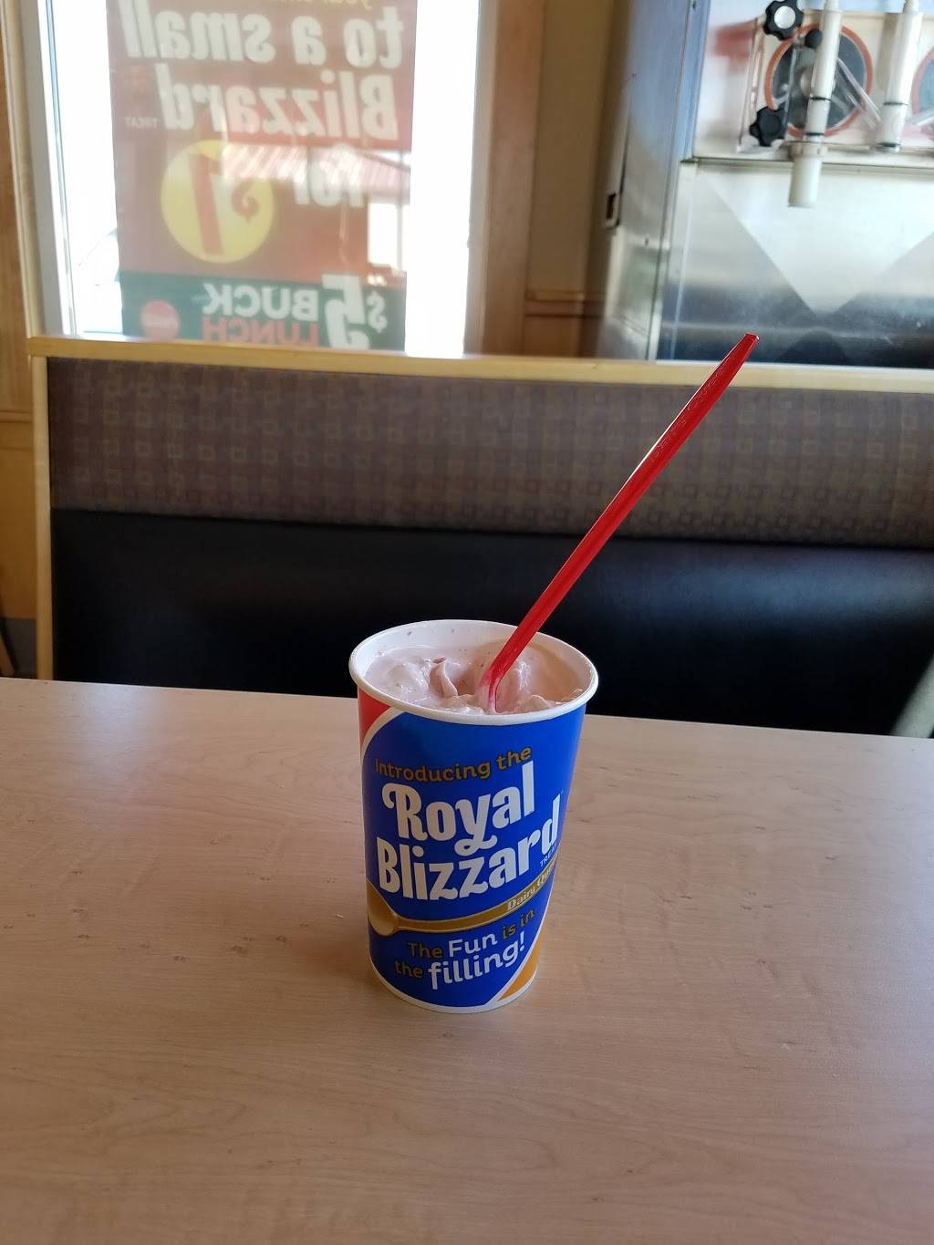 Dairy Queen Grill & Chill | restaurant | 613 Stillwater Ave, Old Town, ME 04468, USA | 2078279446 OR +1 207-827-9446