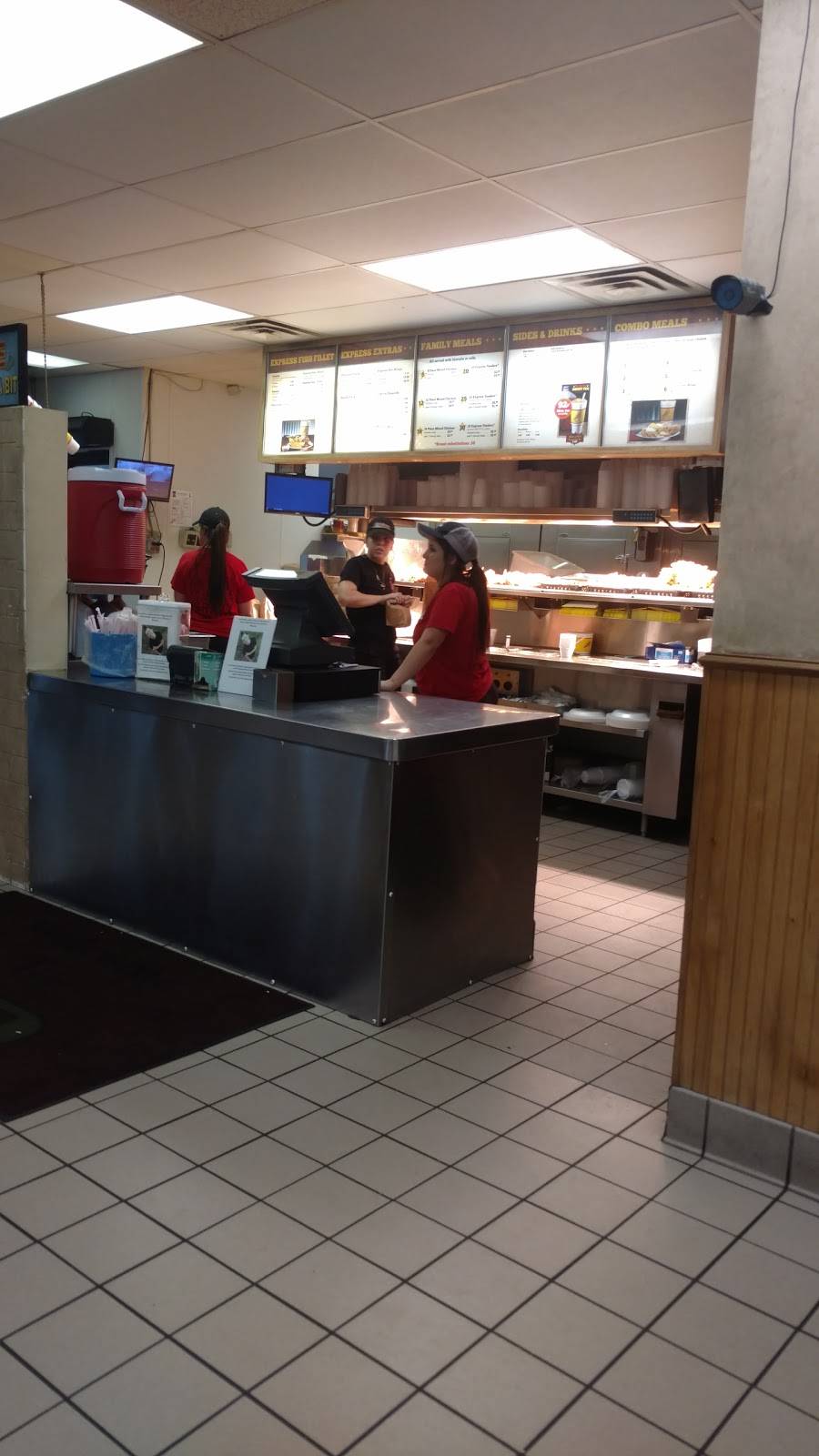 Chicken Express | restaurant | 1111 E Davis St, Mesquite, TX 75149, USA | 9722883400 OR +1 972-288-3400