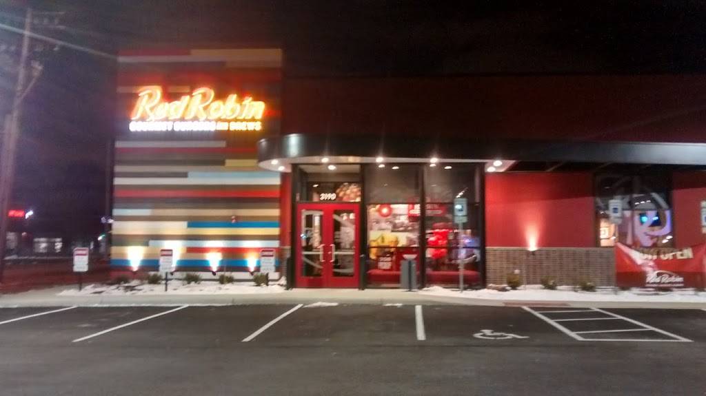 Red Robin Gourmet Burgers and Brews | restaurant | 3190 W 210th St, Fairview Park, OH 44126, USA | 2163071717 OR +1 216-307-1717