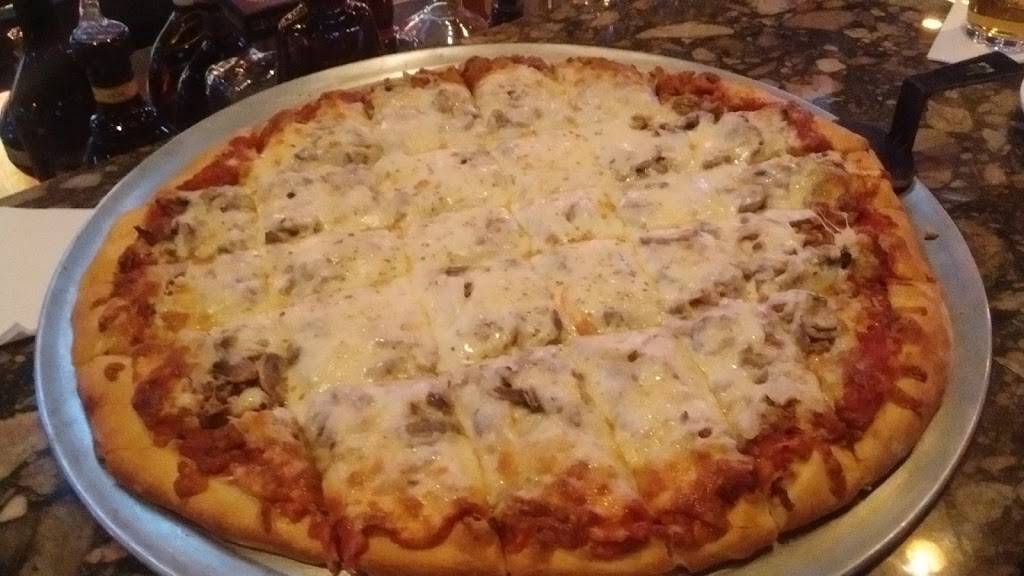 Langels Pizza | restaurant | 1198 E Summit St, Crown Point, IN 46307, USA | 2196638888 OR +1 219-663-8888