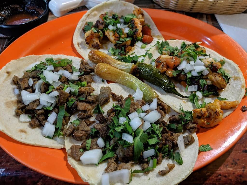 El Taco Veloz | restaurant | 6701 N Tryon St, Charlotte, NC 28213, USA | 7049215721 OR +1 704-921-5721