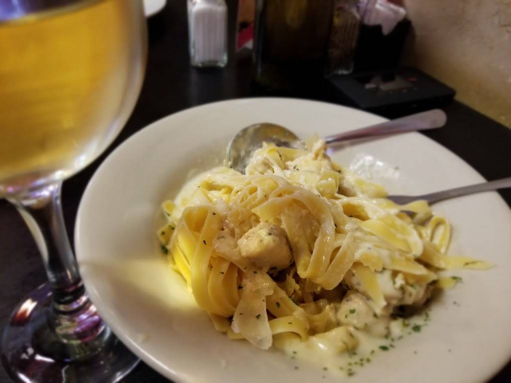 Pasta Bella Italian Restaurant | restaurant | 103 S Llano St, Fredericksburg, TX 78624, USA | 8309909778 OR +1 830-990-9778