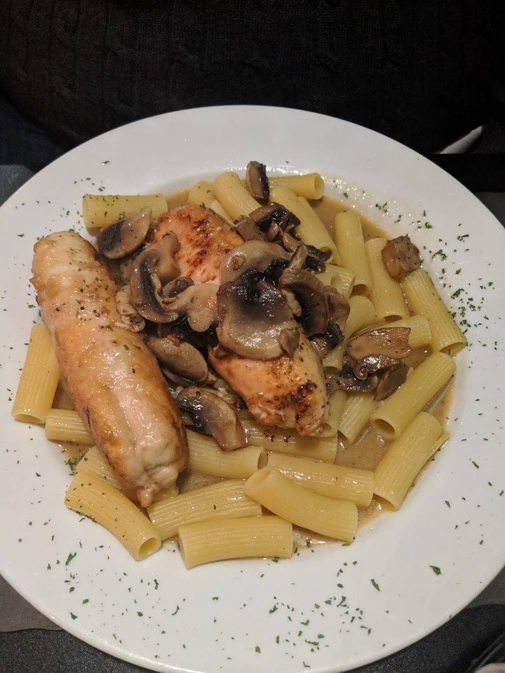 Cafe Porto Bello | restaurant | 672 E Broadway, South Boston, MA 02127, USA | 6172697680 OR +1 617-269-7680