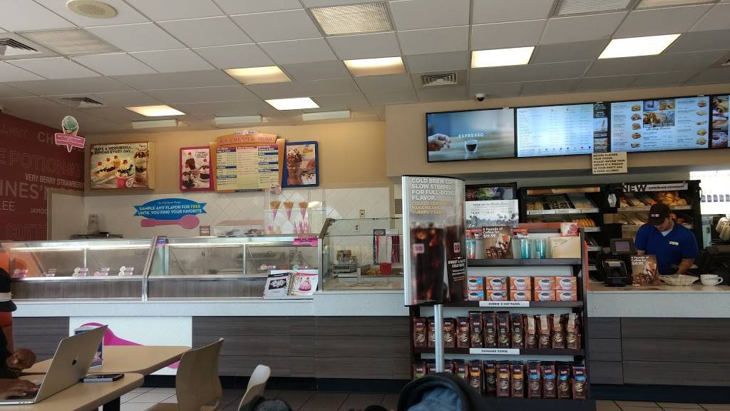 Dunkin | bakery | 6627 University Blvd, Winter Park, FL 32792, USA | 4076721090 OR +1 407-672-1090