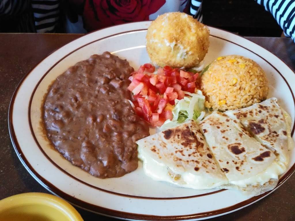 Los Cucos Mexican Restaurant | restaurant | 1310 E Common St, New Braunfels, TX 78130, USA | 8306248770 OR +1 830-624-8770