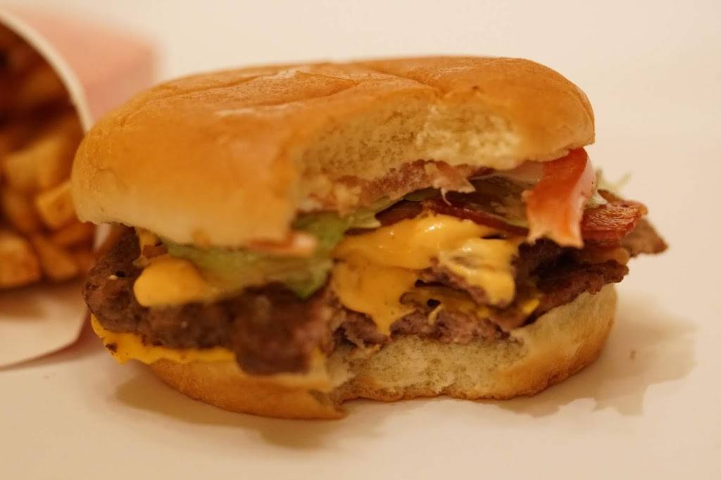 Wendys | restaurant | 1627 N Washington Blvd, Sarasota, FL 34236, USA | 9419547137 OR +1 941-954-7137