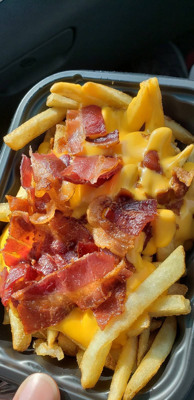 Wendys | restaurant | 8105 Merrillville Rd, Merrillville, IN 46410, USA | 2194725146 OR +1 219-472-5146