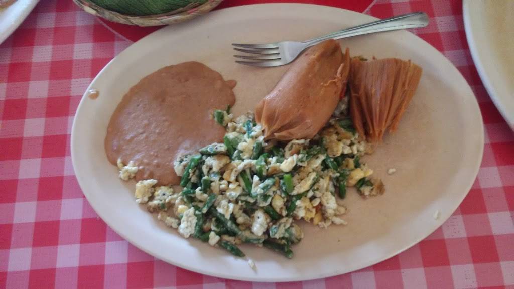 El Tejabán Cenaduria | restaurant | Calle Diez 470_A, Zona Centro, 22800 Ensenada, B.C., Mexico | 016461759510 OR +52 646 175 9510