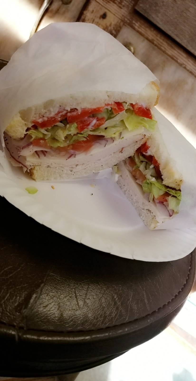 FMD & CC | restaurant | 218 Prospect St, Naugatuck, CT 06770, USA | 2037296985 OR +1 203-729-6985