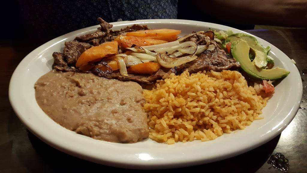 El Nuevo Mexico Restaurant | restaurant | 201 Childers Dr, Bastrop, TX 78602, USA | 5123211800 OR +1 512-321-1800