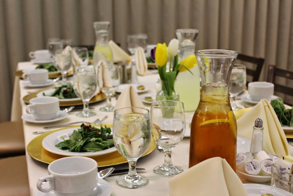 The Chartroom | restaurant | 6049 E 7th St, Long Beach, CA 90840, USA | 5629854090 OR +1 562-985-4090