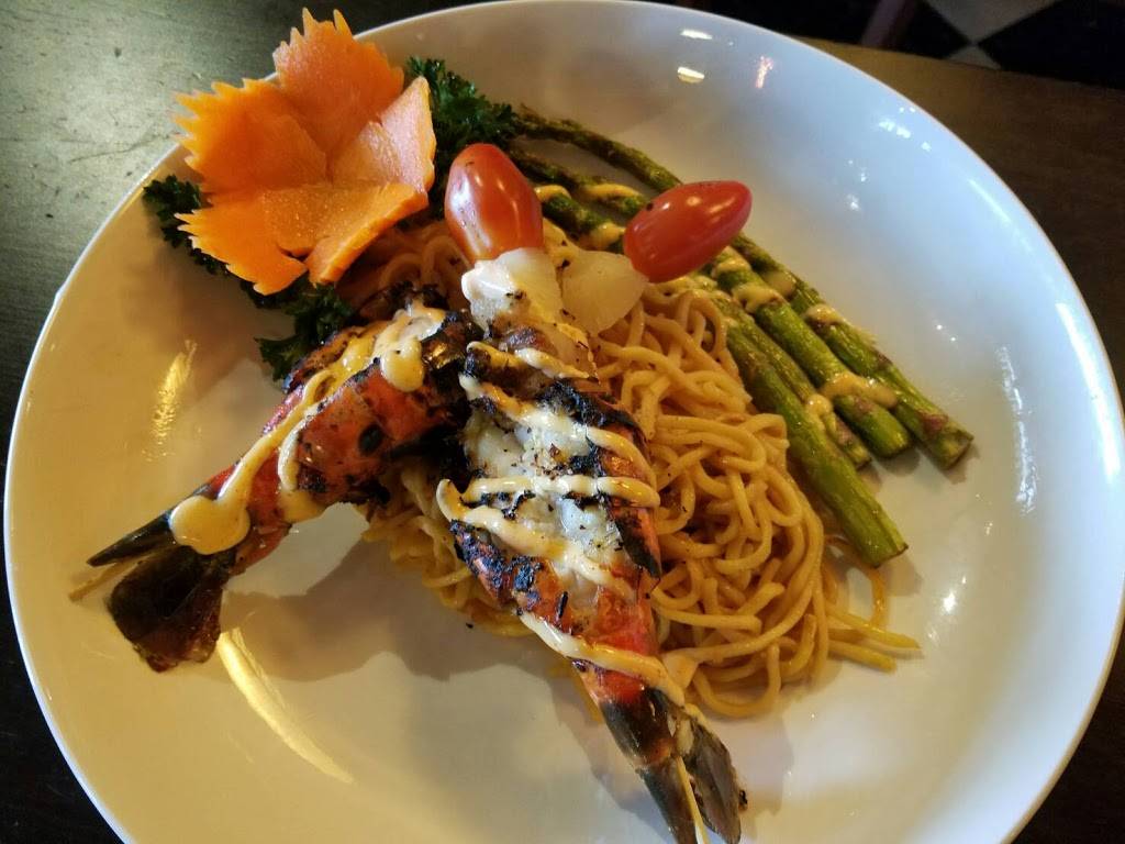 Charm Thai | restaurant | 7426 Broadview Rd, Parma, OH 44134, USA | 2166420301 OR +1 216-642-0301