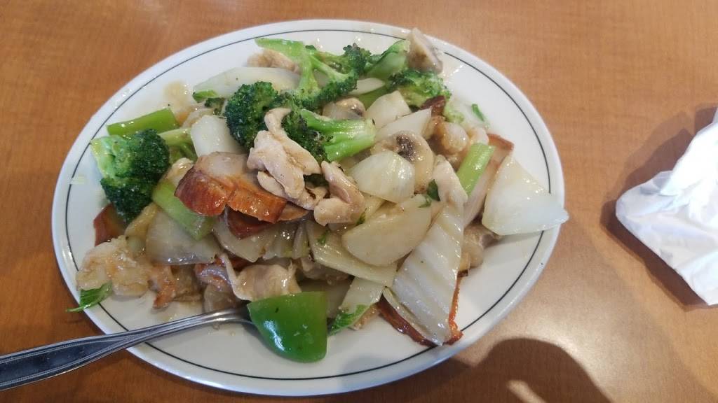 Wongs 2 Go | restaurant | 129 Erie St S, Leamington, ON N8H 3B5, Canada | 5193269049 OR +1 519-326-9049