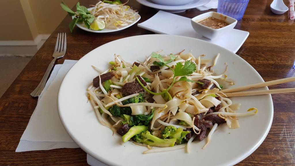 IvyPho | restaurant | 403 E 14th St, Ocean City, NJ 08226, USA | 6097411465 OR +1 609-741-1465