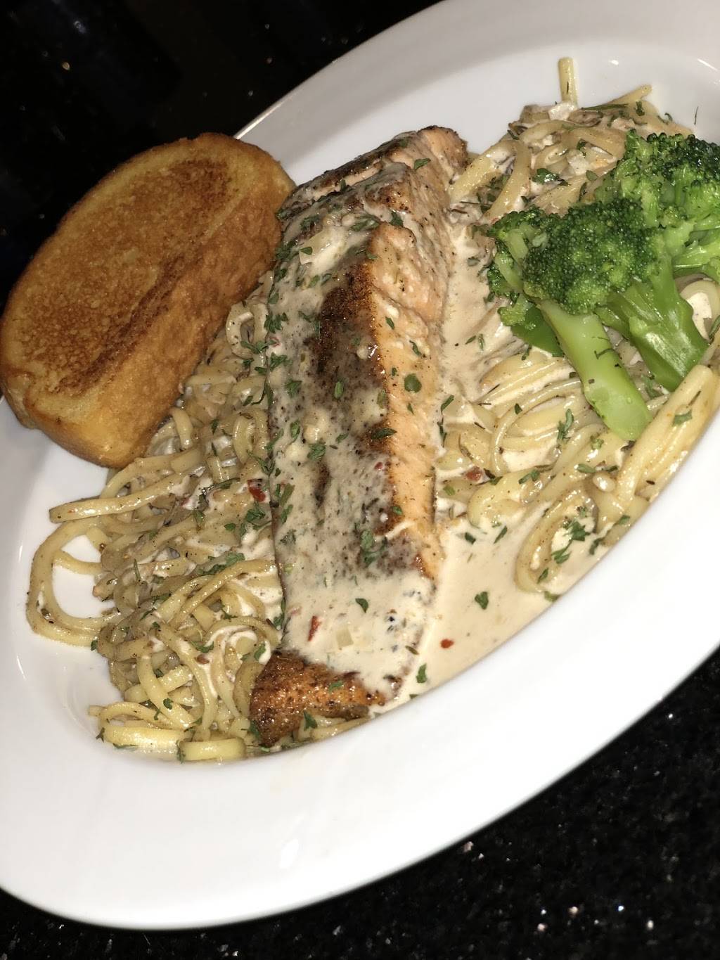 Entrees Caribbean Grill | restaurant | 2431 Cleveland Ave, Fort Myers, FL 33901, USA | 2392712450 OR +1 239-271-2450