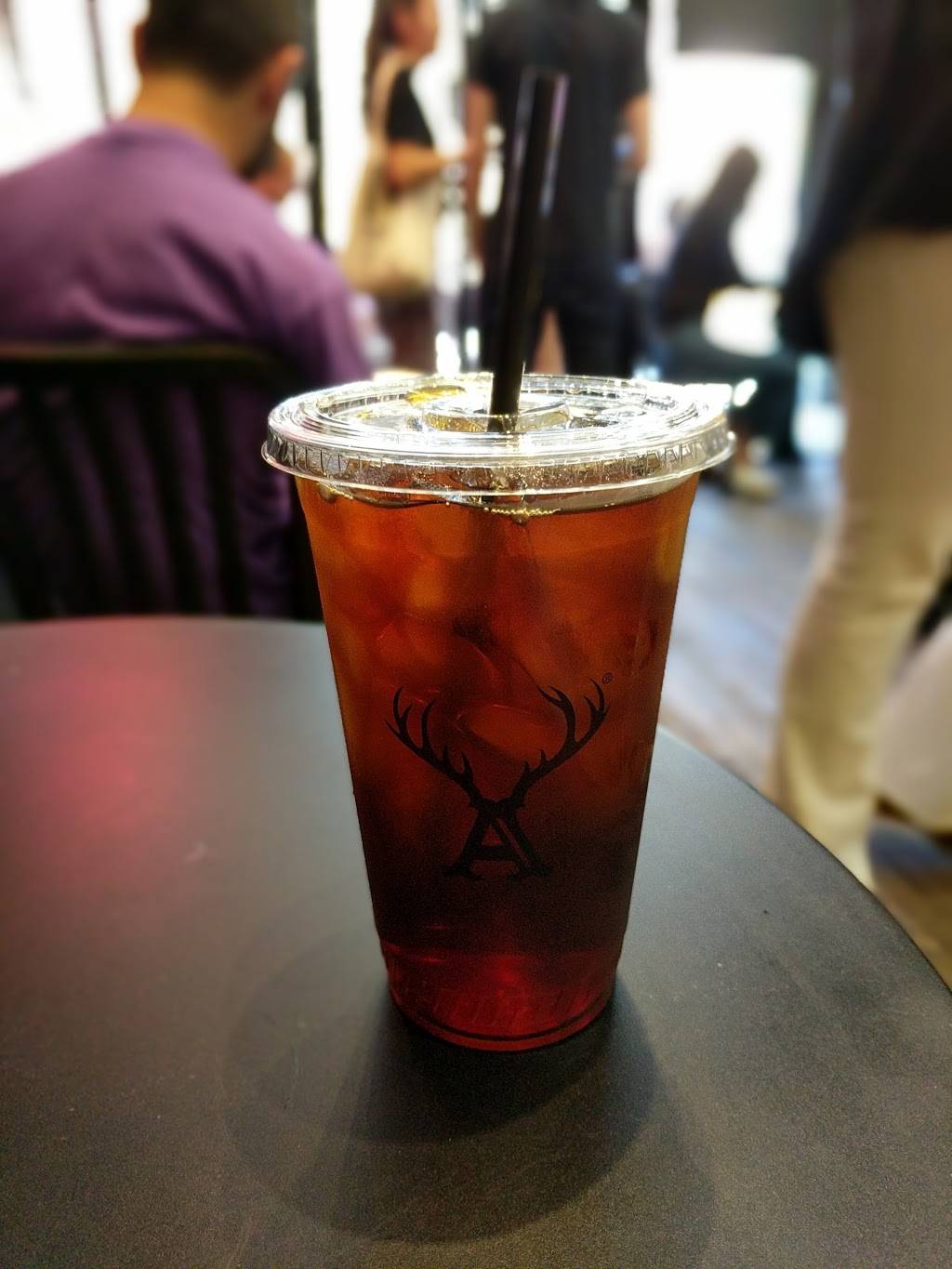 Alfred Coffee Silverlake | cafe | 3337 1/2 Sunset Blvd, Los Angeles, CA 90026, USA | 3235226984 OR +1 323-522-6984