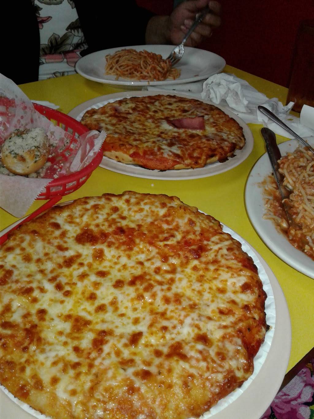 Reys Pizza | restaurant | 1050 E 8th Ave, Hialeah, FL 33010, USA | 3058059959 OR +1 305-805-9959