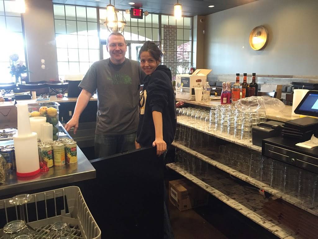 Water into Wine, Bistro & Lounge | night club | 607 N Campbell Station Rd, Knoxville, TN 37934, USA | 8653921586 OR +1 865-392-1586