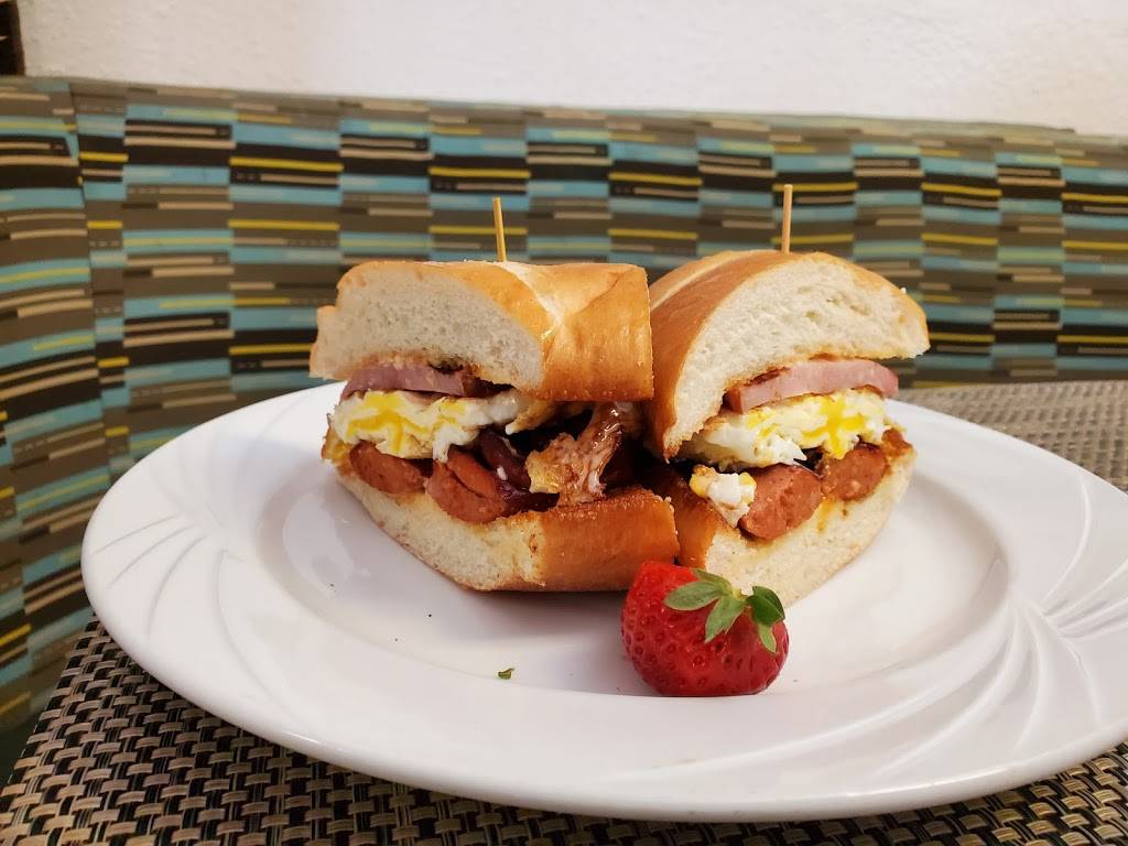 Zenaidas Cafe | restaurant | 3430 E Tropicana Ave, Las Vegas, NV 89121, USA | 7024763117 OR +1 702-476-3117