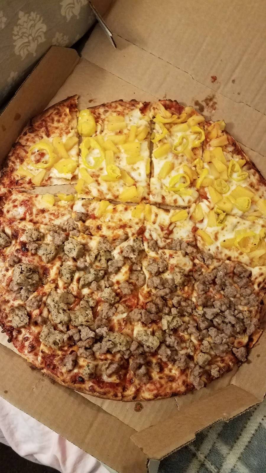 Dominos Pizza | meal delivery | 19 W Main Rd, Middletown, RI 02842, USA | 4018496940 OR +1 401-849-6940